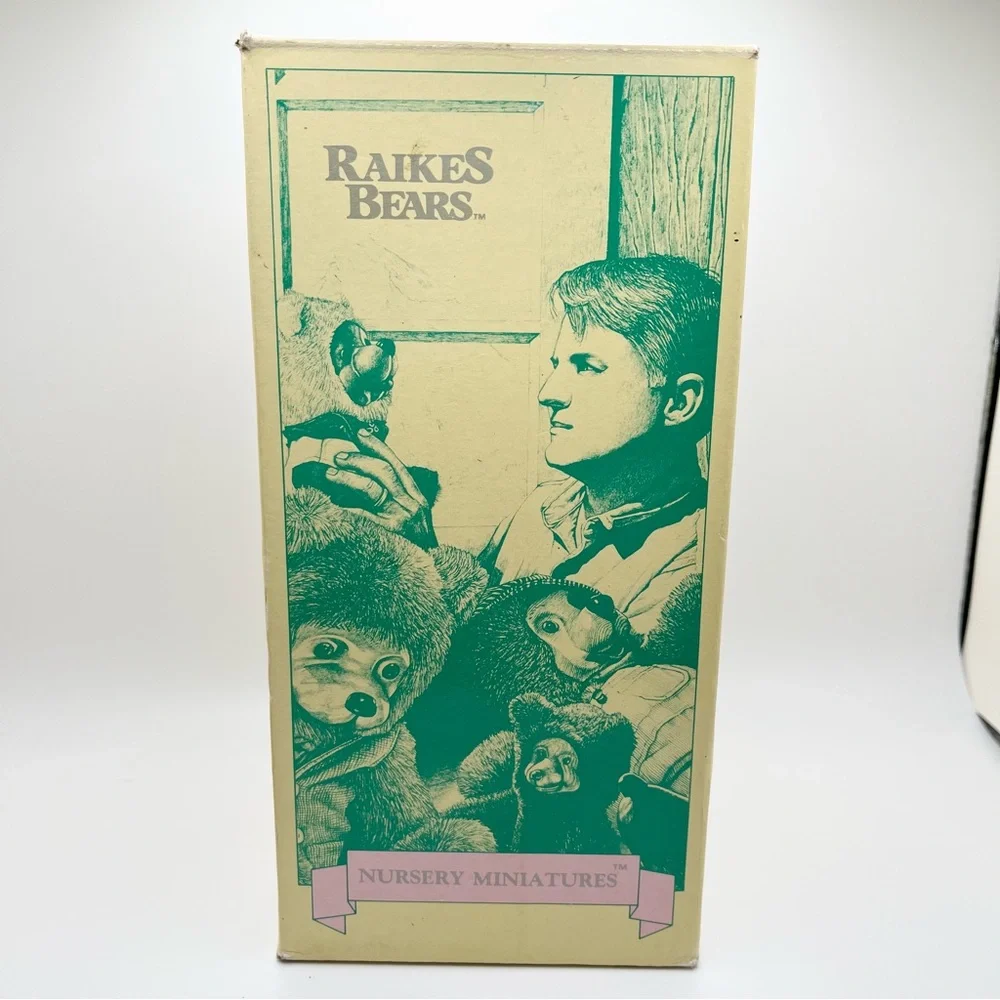 Raikes Bears Lisa Marie 1990 Nursery Miniatures With Original Box NO HIGHCHAIR - Picture 10 of 13